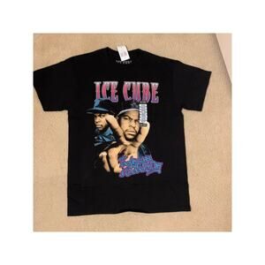 NWT Hot Topic Ice Cube Good Day Tee